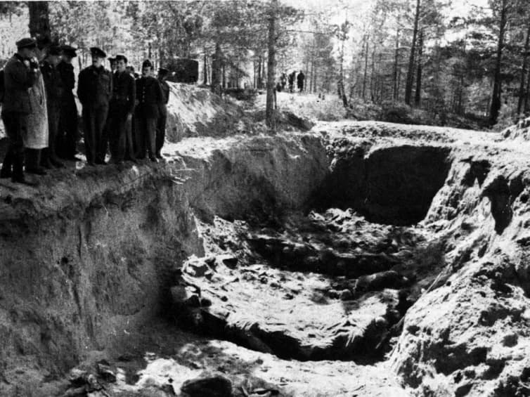 Kto odkrył zbrodnię katyńską i jakie były tego konsekwencje?